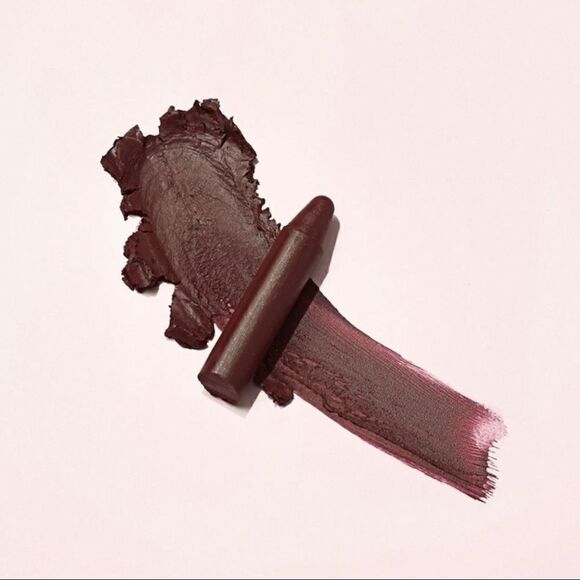 NIB Zoeva Powerful Lip Twist New in Box - Picture 2 of 6